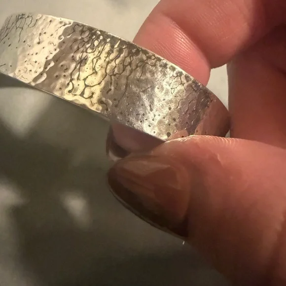 Textured James Avery Silver Bangle Bracelet - Picture 6 of 6